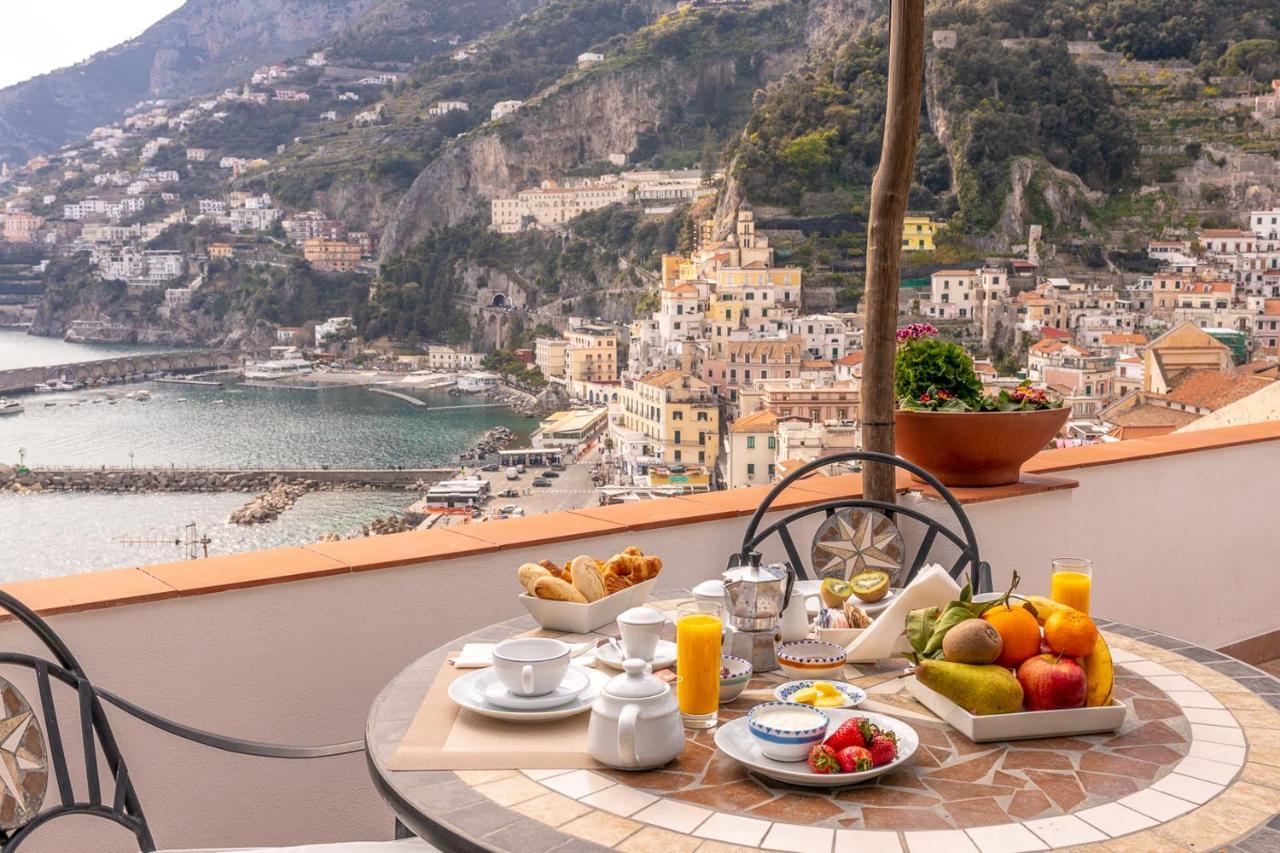 Donna Giulia Amalfi
