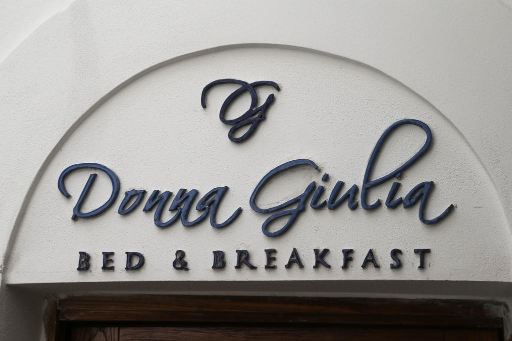 Donna Giulia 3*